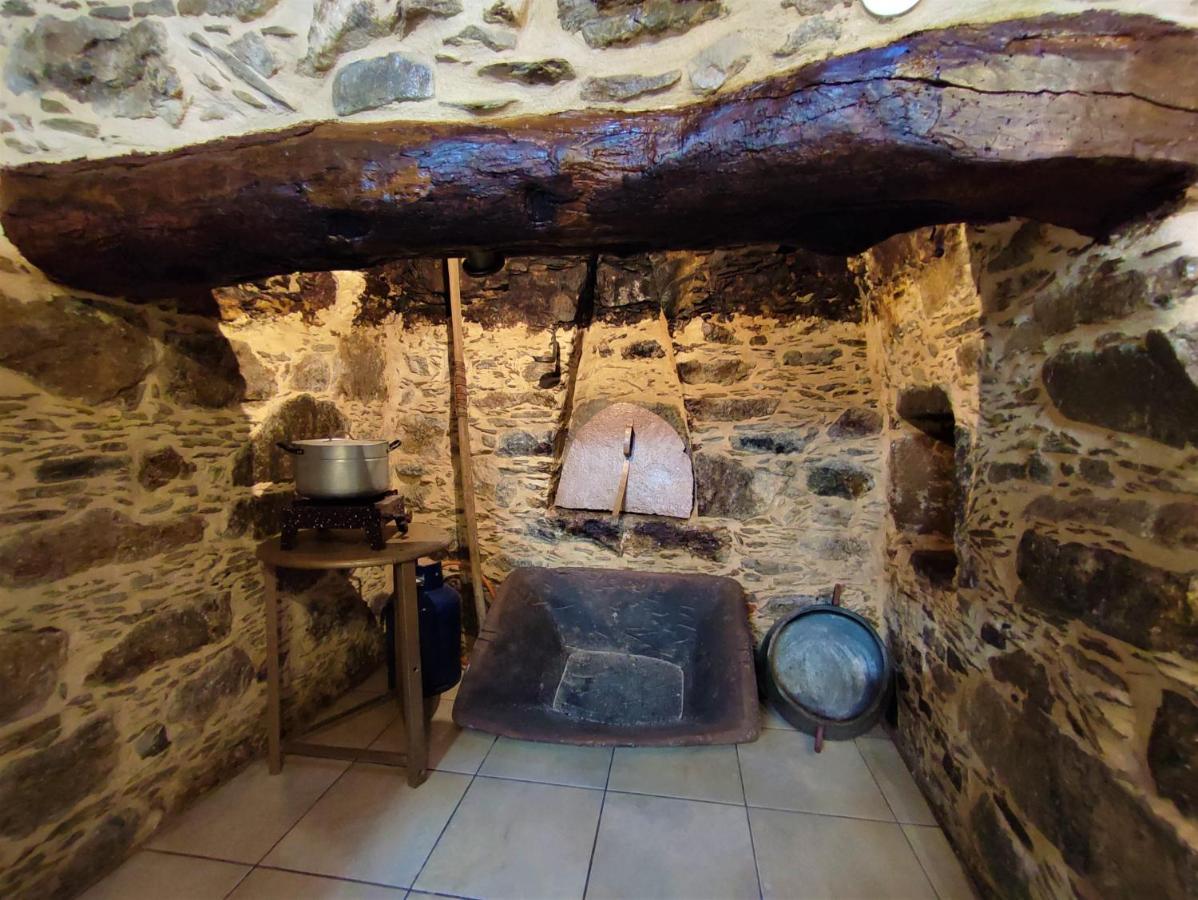 Grandma Agatha & Virginia'S Stonehouse Apartment Kefalion Bagian luar foto